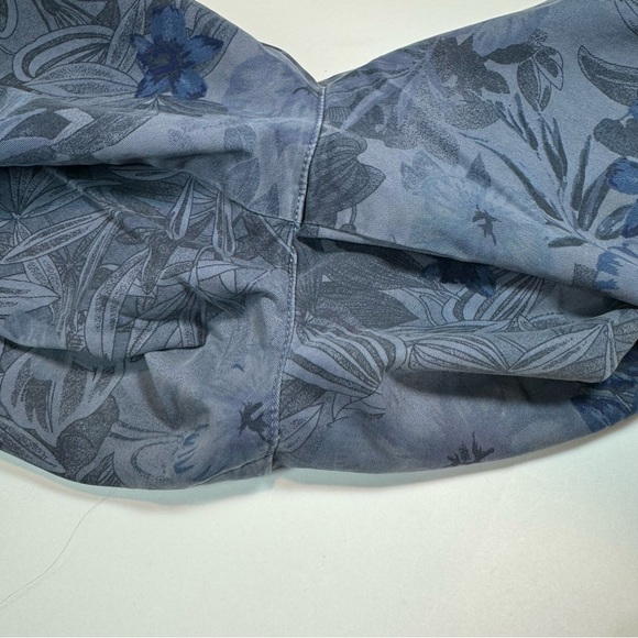 GAP Girlfriend Chino Pants Floral Hibiscus Faded Blue Print Jeans Cotton Size 6 - Picture 15 of 16